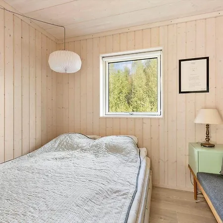 6757 - Skovtoften 16 *