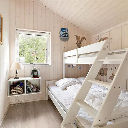 6757 - Skovtoften 16 *