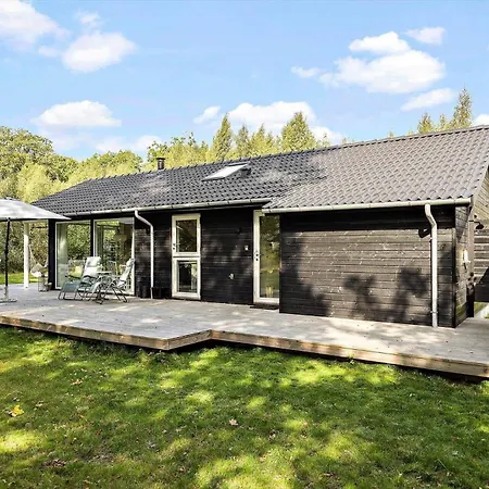 6757 - Skovtoften 16 Semesterbostad